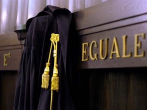Tribunale-photo-courtesy-alquamah.it_-300x225.jpg