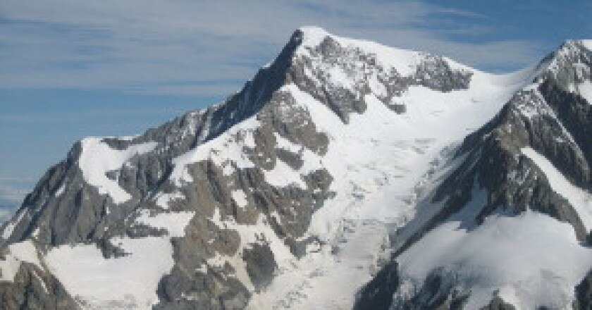 Aiguille-de-Bionnassay-Photo-Loïc-Perrin-300x225.jpg