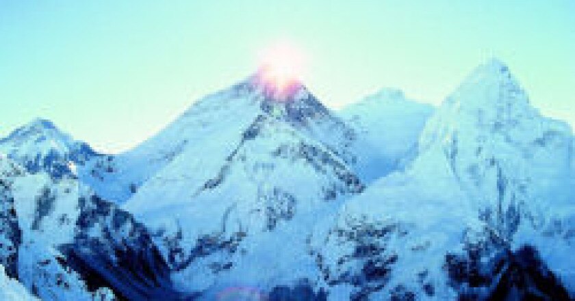 Everest-e-Colle-Sud.jpg