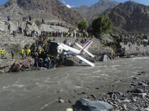 plane-crash-300x225.jpg