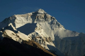 La parete nord dell'Everest lungo cui salirono sia Mallory che Messner (Photo courtesy of commons.wikimedia.org)