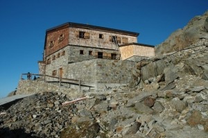 Rifugio Similaun (Photo courtesy of commons.wikimedia.org)