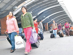 Outbound Nepalis at Tribhuvan International Airport. Photo: ekantipur