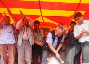 CPN-Maoist party secretary general Ram Bahadur Thapa (with hammer) along with other senior party leaders symbolically smashed the ballot box at the public function in Kathmandu. Photo: Nepal Mountain Focus