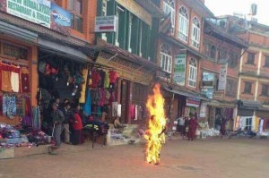 An exiled Tibetan Buddhist monk self immolated at Boudhanath Stupa in Kathmandu, Nepal, on 13 February 2013.Photo: Courtesy to Facebook