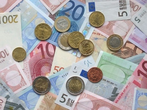 Euro (Photo courtesy of Wikimedia Commons)