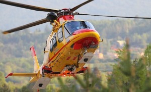 Elicottero del Suem in azione (Photo courtesy of www.ilgiornaledellaprotezionecivile.it)