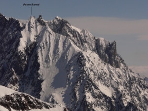Punta Baretti parete sud ovest del Monte Bianco (photo archivio Wikipedia)