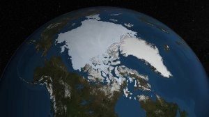 Il Polo Nord fotografato il 15 agosto 2013 da un satellite della Nasa (Photo NASA Goddard/JAXA)
