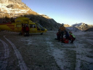 Elicottero di Trentino Emergenza durante un intervento -foto d'archivio- (Photo courtesy of www.ilgiornaledellaprotezionecivile.it/Cnsas Trentino)