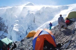 Tourists on trekking. Experts say the trekking tourists are more prone to natural disaster in Nepal. Photo: File photo