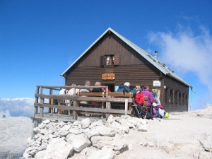 Rifugio Capanna Fassa (Photo Commons Wikipedai)