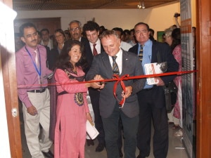 Samina Baig e Agostino Da Polenza-inaugurano la mostra di Filippo De Filippi a Islamabad