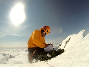 Ueli Steck sul Monte Bianco di Courmayeur (Photo www.uelisteck.ch)