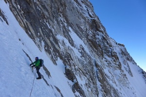 Mick Fowler durante la salita del Kishtwar Kailash (Photo Paul Ramsden courtesy of UKClimbing)