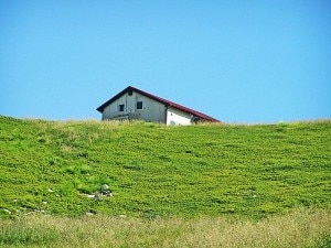 Baita -foto d'archivio- (Photo Massimiliano Galardi courtesy of Wikimedia Commons)