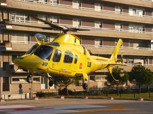 Elicottero del 118 atterra in ospedale (Photo courtesy of Wikimedia Commons)