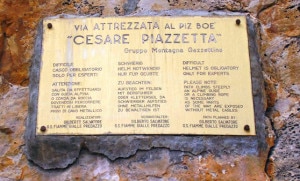 Targa posta all'attacco della "Cesare Piazzetta" (Photo courtesy of  Rifugio Capanna Fassa)