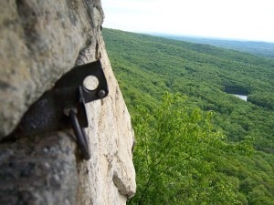 Chiodo da arrampicata (Photo Jarek Tuszynski courtesy of Wikimedia Commons)