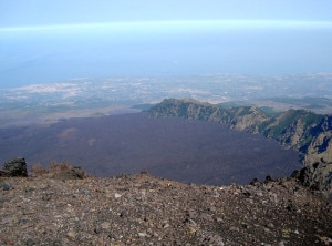 Valle del Bove (Photo Marseglia courtesy of Wikimedia Commons)
