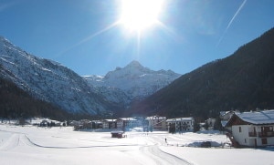 La Thuile (Photo courtesy of Wikimedia Commons)