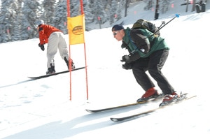 Snowboard o sci? (Photo courtesy of Air Force Services Agency/Wikimedia Commons)