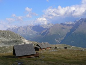 Refuge de l'Arpont prima della ristrutturazione -foto d'archivio- (Photo courtesy of Wikimedia Commons)