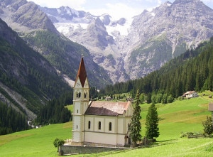 Trafoi, in Trentino-Alto Adige (Photo Armin Kübelbeck courtesy of Wikimedia Commons)