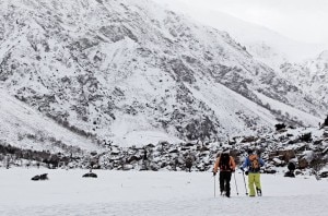 David Goettler e Simone Moro in partenza dal campo base (Photo Emilio Previtali - The North Face)David Goettler e Simone Moro in partenza dal campo base (Photo Emilio Previtali - The North Face)