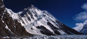 Photo of K2 60 anni dopo, una spedizione tutta pakistana tenterà la vetta dell’ottomila