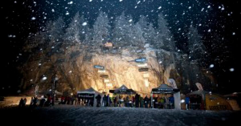 Kandersteg-Iceclimbing-festival-Photo-www.ready2climb.com_-300x171.jpg