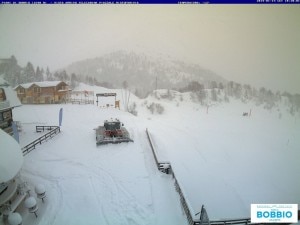 Nevicata in corso ai Piani di Bobbio (lecco) (Webcam pianidibobbio.com)