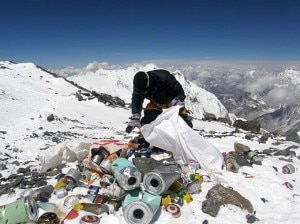 A man collecting the waste at a mountain in Nepal. Photo: File photo