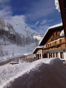 Il rifugio Capanna Bill fotografato pochi giorni prima che arrivassero le abbondanti nevicate (Photo courtesy of www.facebook.com/pages/Rifugio-Capanna-Bill-Dolomites)