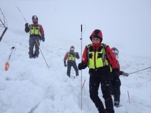 Soccorritori al lavoro sulla valanga caduta nei pressi delle piste di San Giorgio (Photo courtesy of Cnsas Veneto)