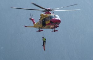 Intervento dell'elicottero e del Soccorso Alpino (Photo courtesy of Cnsas Lombardia)