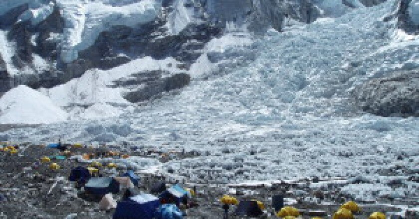 Icefall-e-campo-base-300x225.jpg