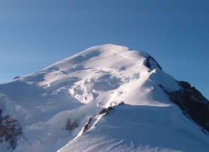 La vetta del Monte Bianco, 4810 metri di altitudine (Photo courtesy of Wikimedia Commons)