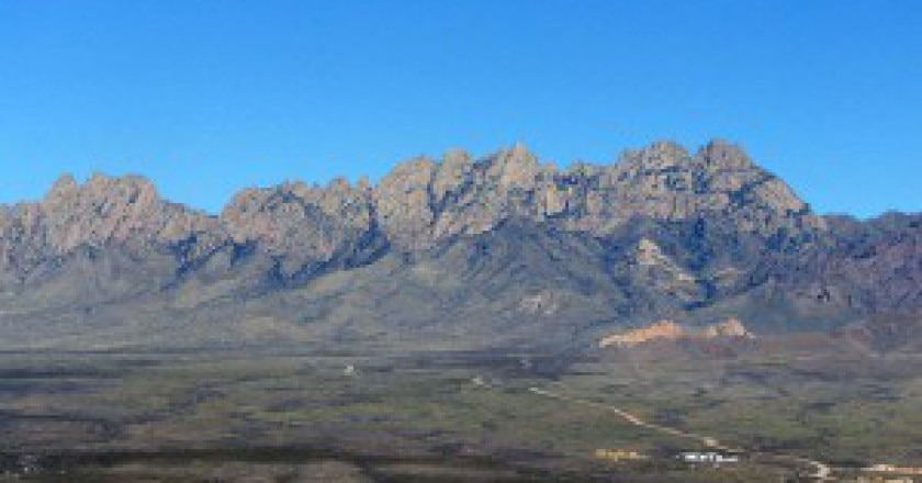 1024px-Organ_Mountains-300x185.jpg