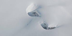 Il rifugio Semenza, 2020 metri in provincia di Belluno, durante l'inverno (Photo Nicoletta Peruccon courtesy of Cnsas Veneto)