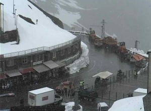 Photo of Giro d’Italia, incognita neve per la tappa di Gavia e Stelvio
