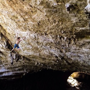 Adam Ondra mentre affronta "Il Domani", 9a spagnolo (Photo Patxi Usobiaga courtesy of Desnivel)