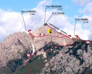 La vetta della Grignetta dal versante settentrionale. La val Scarettone è situata nella zona in cui è segnalato il sentiero 11 (Photo courtesy of www.lecconotizie.com)