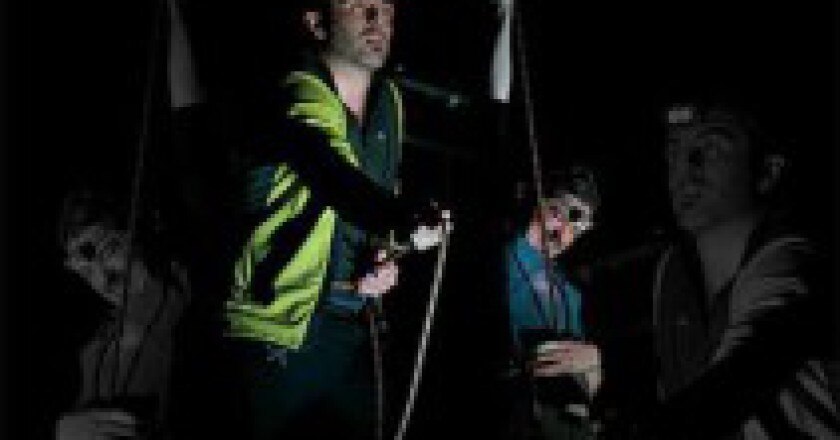Slegati-in-scena-al-Rockspot-Nord-Ovest-di-Pero-211x300.jpg
