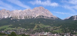 Cortina d'Ampezzo vista dall'alto (Photo courtesy of Wikipedia.org)