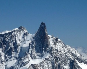 Dente del Gigante, versante francese (Photo courtesy of Rémih on Wikimedia Commons)