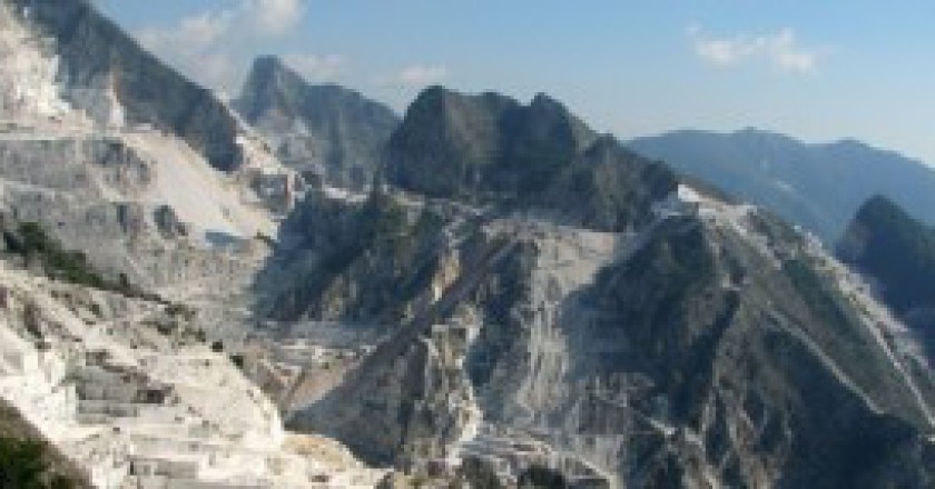 Alpiapuane2-300x143.jpg