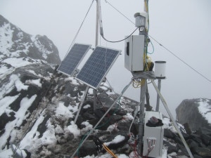 Stazione climatica Rwenzori (Photo G.Verza e M.Alborghetti)