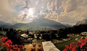 Veduta-da-Cristallo-Hotel-Spa-Golf-300x176.jpg