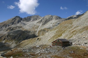 Rifugio Passo Ponte di ghiaccio (Photo courtesy of Monikaleitner on Wikimedia Commons)